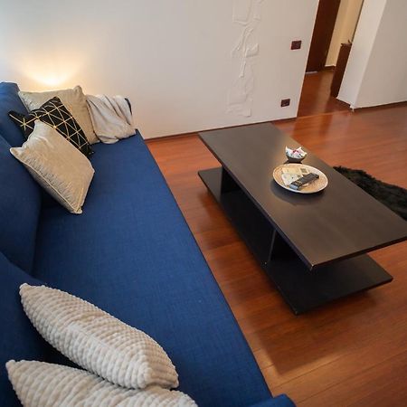Spacious 2Br Dristor Apartment Bucharest Exterior photo