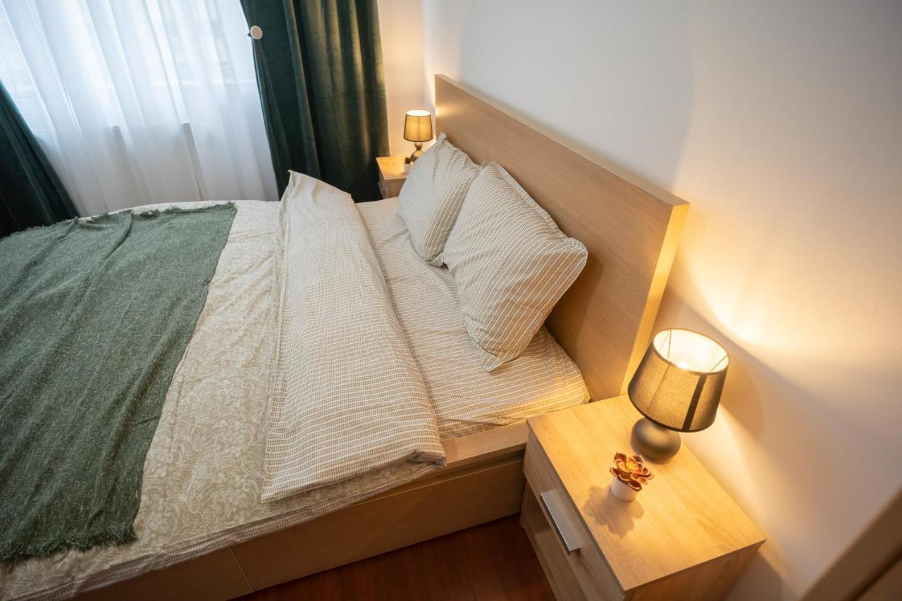 Spacious 2Br Dristor Apartment Bucharest Exterior photo