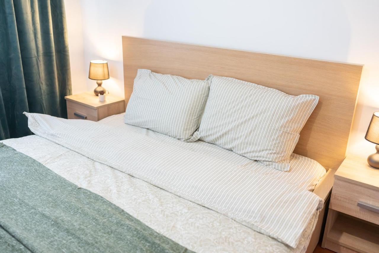 Spacious 2Br Dristor Apartment Bucharest Exterior photo