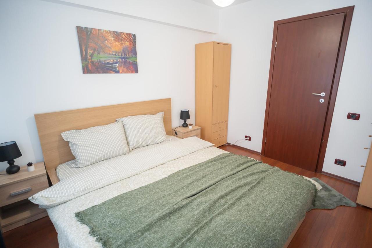 Spacious 2Br Dristor Apartment Bucharest Exterior photo
