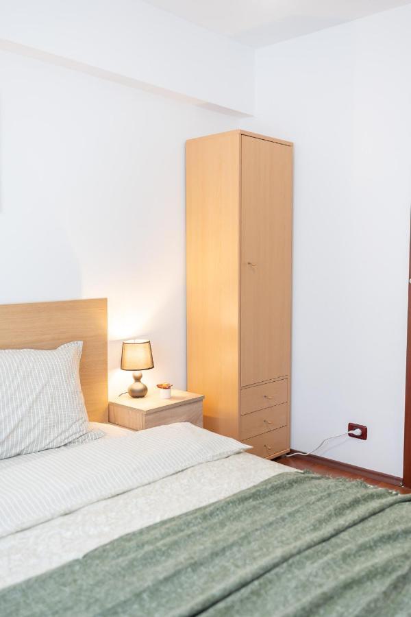 Spacious 2Br Dristor Apartment Bucharest Exterior photo
